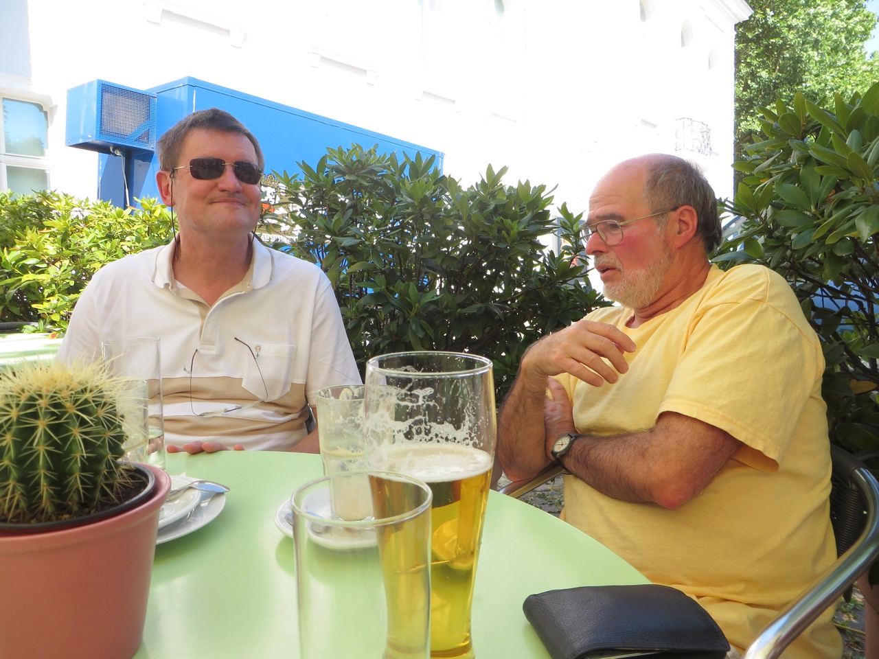 Treffen am Schlossplatz 3