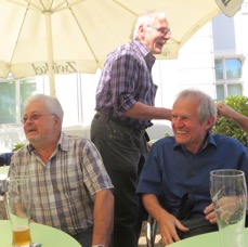 Treffen am Schlossplatz 4