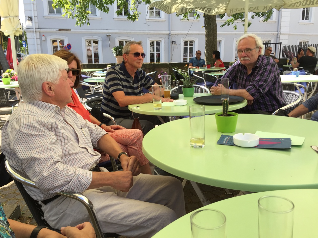 Treffen am Schlossplatz 16