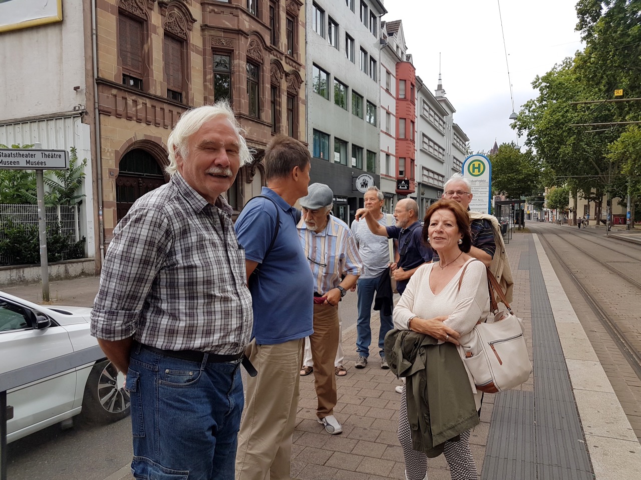 21.07.18 - 13.09.08 - Haltestelle Landwehrplatz.jpg